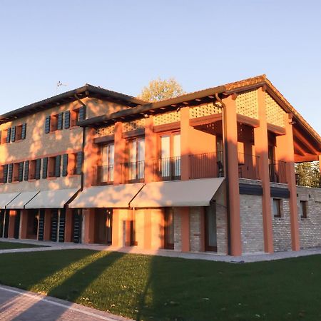 Crystal Luxury House Hotel Fiume Veneto Buitenkant foto