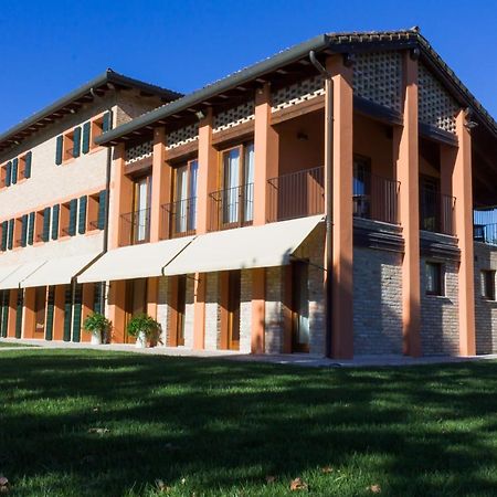 Crystal Luxury House Hotel Fiume Veneto Buitenkant foto