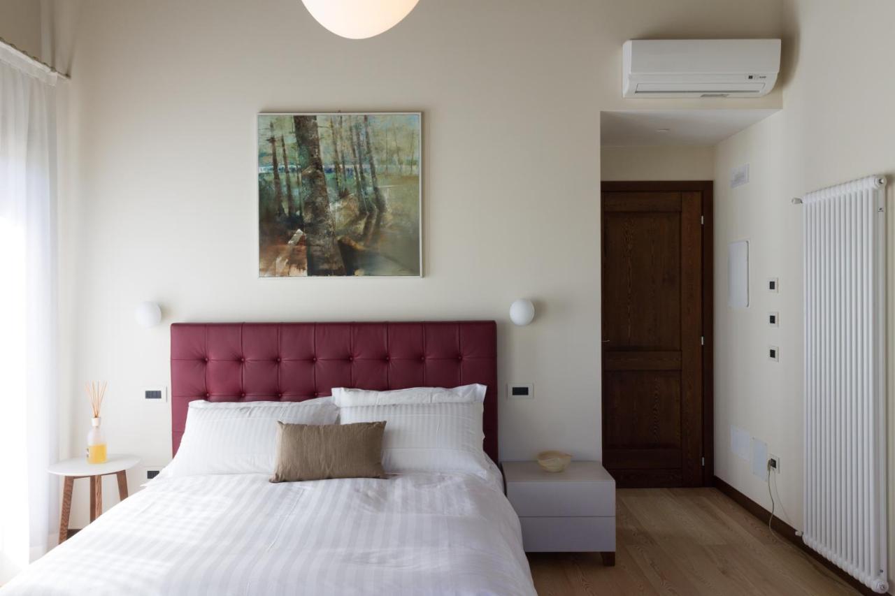 Crystal Luxury House Hotel Fiume Veneto Buitenkant foto